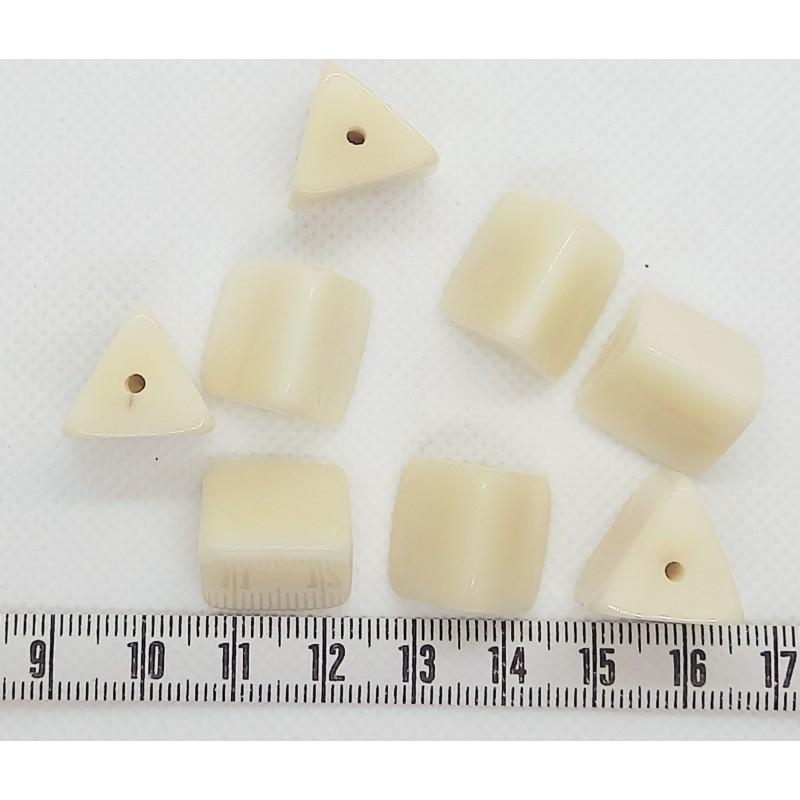 Tagua triangle 15mm blanc